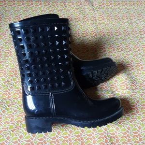 Chinese laundry black rain boots